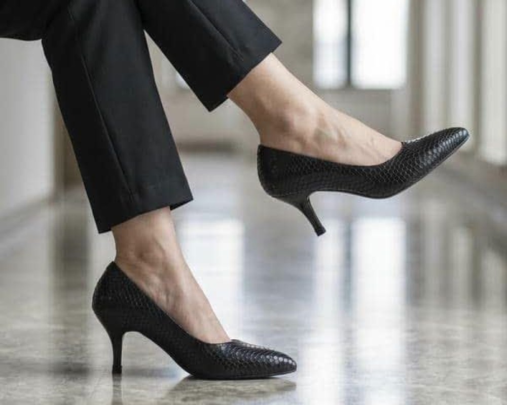  کفش چرم زنانه مجلسی مدل لیوسا کد 4044001 